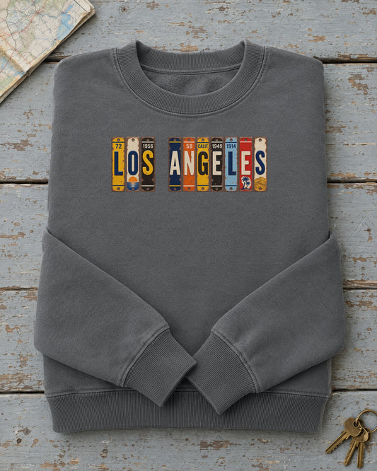 Los Angeles, California vintage license plate sweatshirt in Pepper
