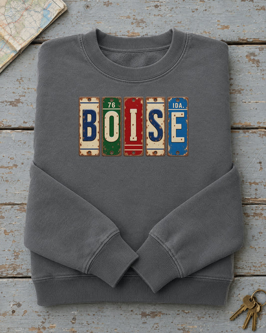 Boise, Idaho vintage license plate sweatshirt in Pepper
