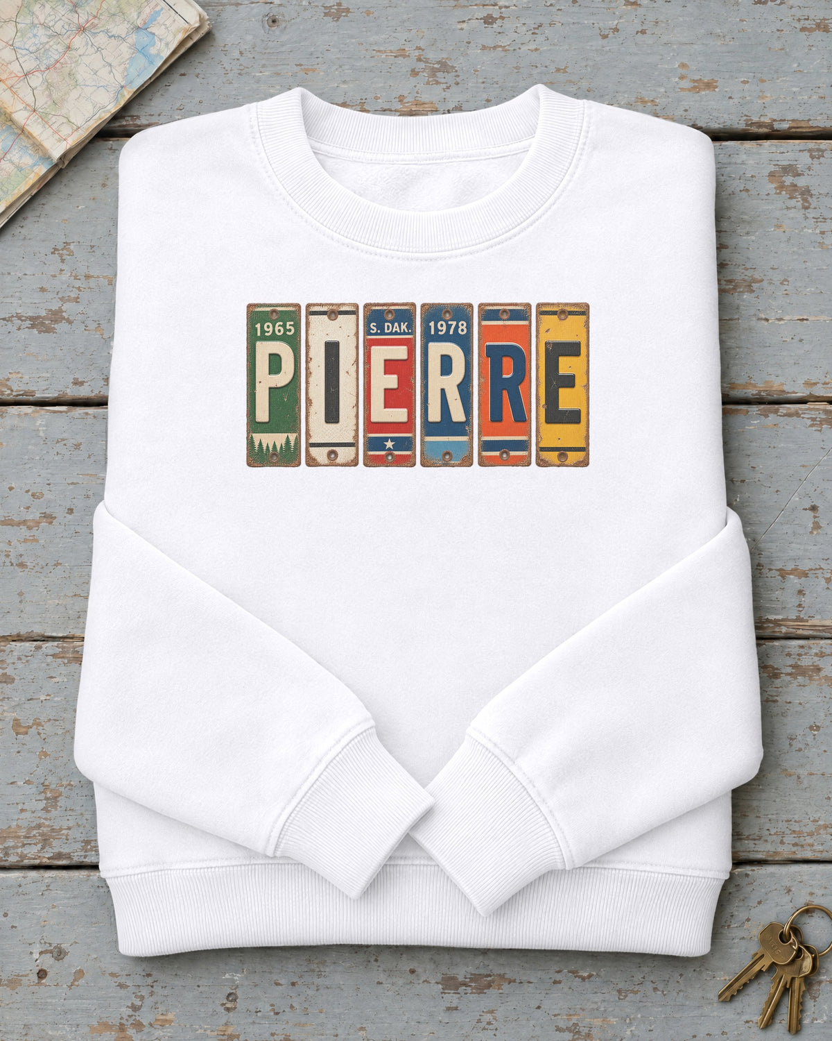 Pierre, South Dakota vintage license plate sweatshirt in White
