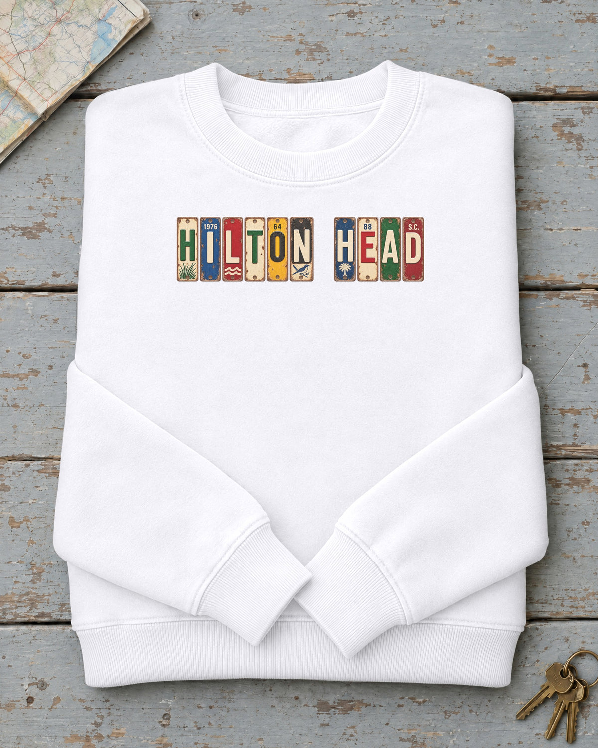 Hilton Head, South Carolina vintage license plate sweatshirt in White