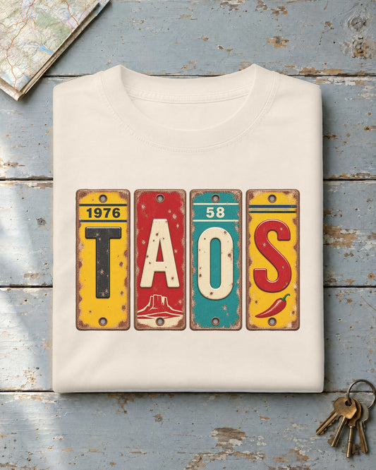 Taos, New Mexico vintage license plate t-shirt in Ivory