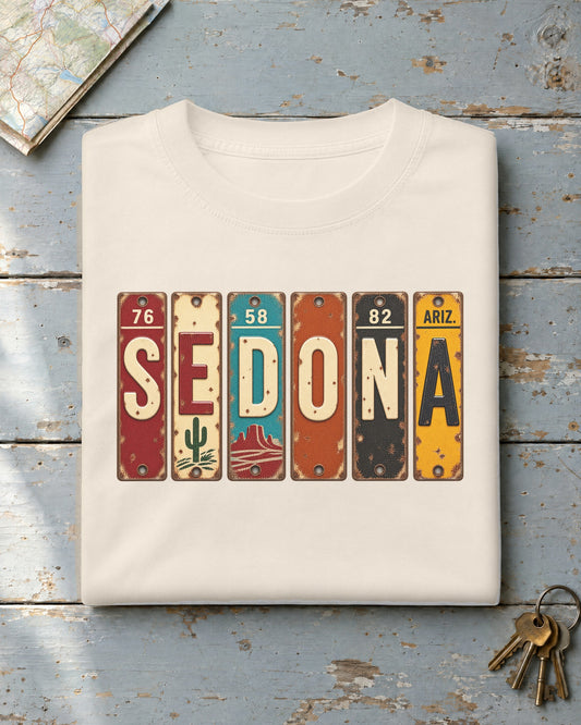 Sedona, Arizona vintage license plate t-shirt in Ivory