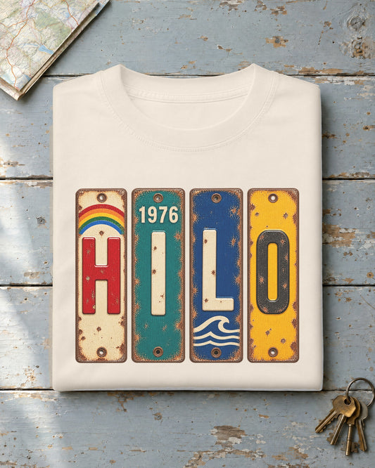 Hilo, Hawaii vintage license plate t-shirt in Ivory