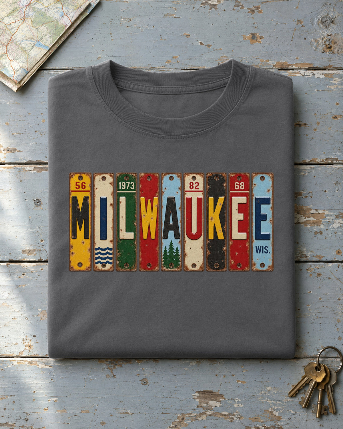 Milwaukee, Wisconsin vintage license plate t-shirt in Pepper
