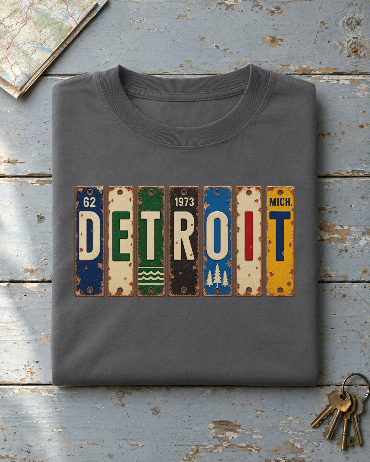 Detroit, Michigan vintage license plate t-shirt in Pepper