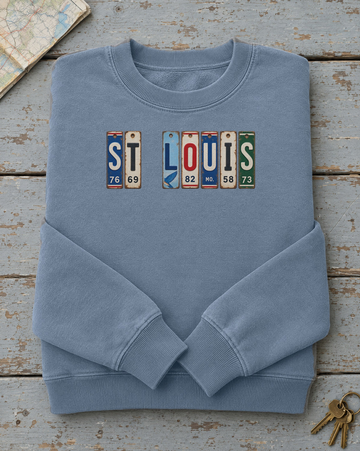 St. Louis, Missouri vintage license plate sweatshirt in Blue Jean