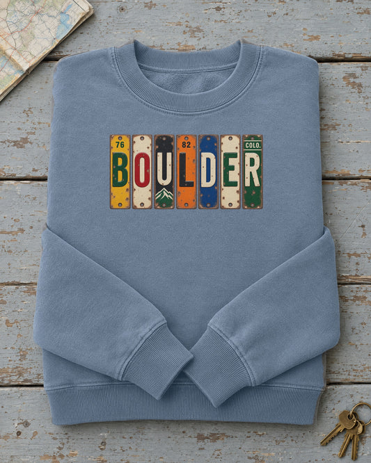 Boulder, Colorado vintage license plate sweatshirt in Blue Jean