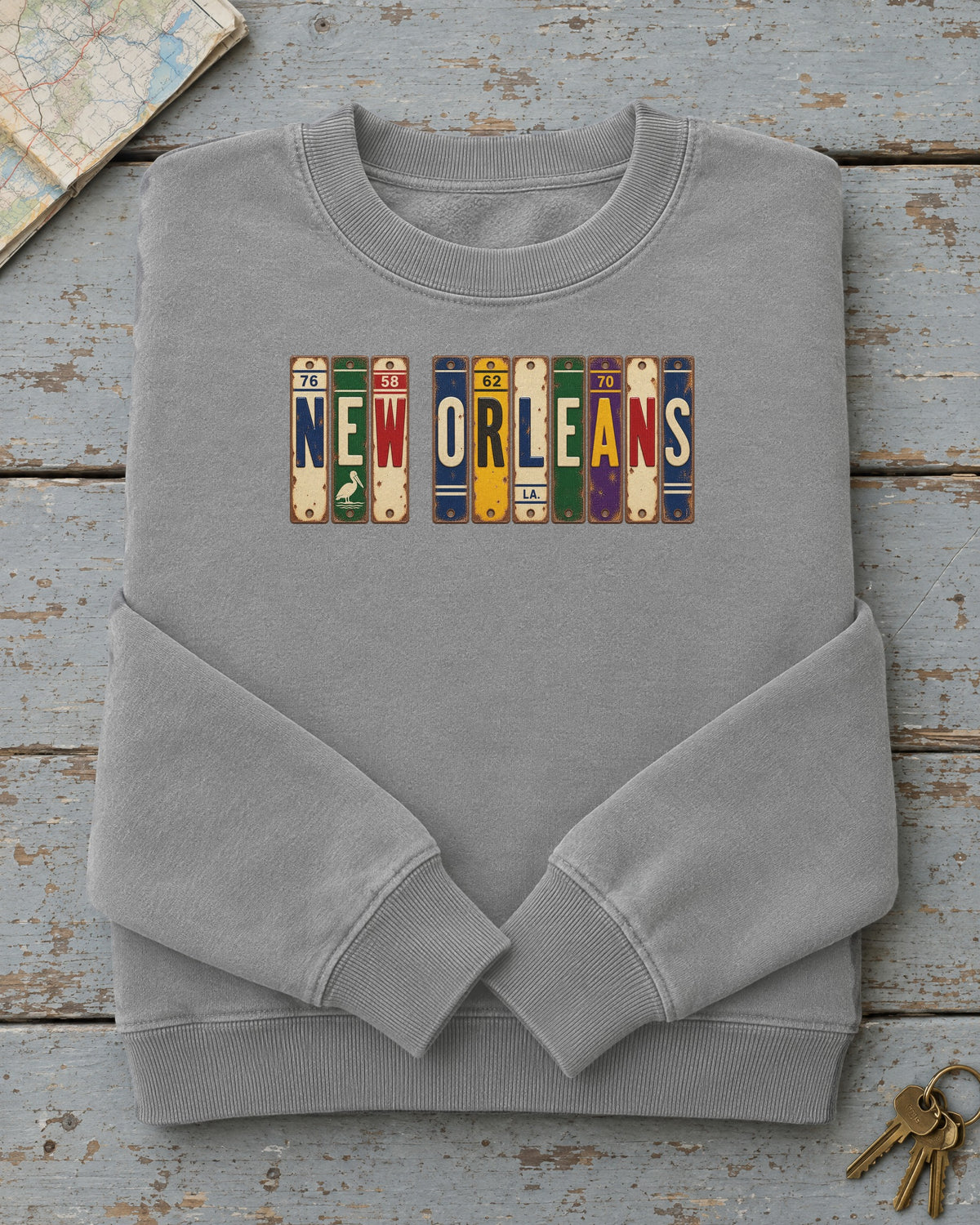 New Orleans, Louisiana vintage license plate sweatshirt in Grey