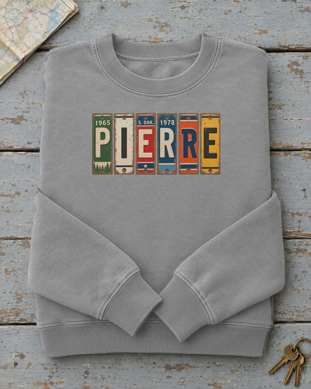 Pierre, South Dakota vintage license plate sweatshirt in Grey