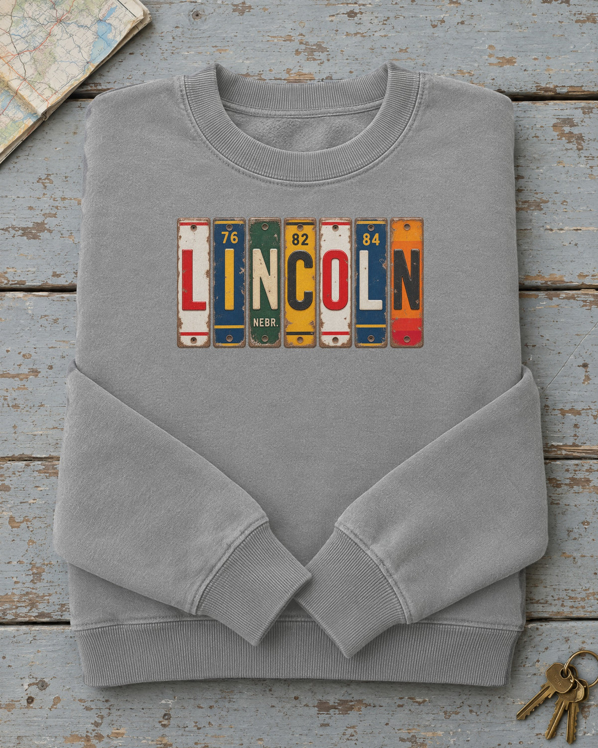 Lincoln, Nebraska vintage license plate sweatshirt in Grey