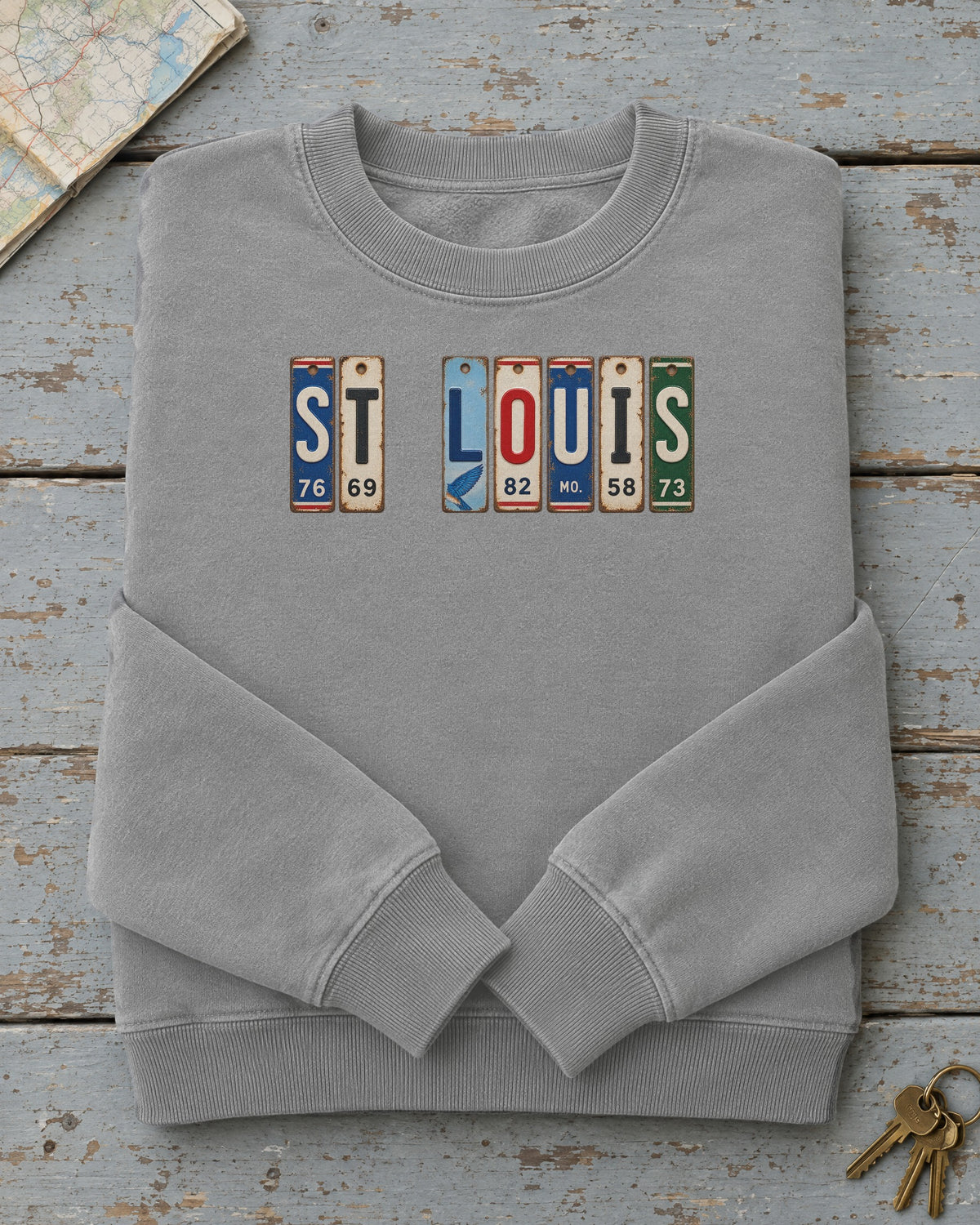 St. Louis, Missouri vintage license plate sweatshirt in Grey
