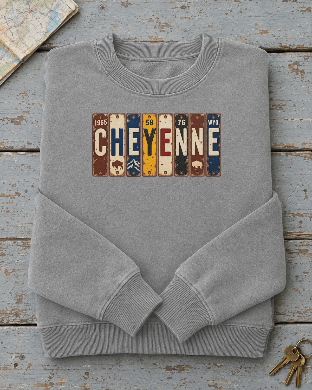 Cheyenne, Wyoming vintage license plate sweatshirt in Grey
