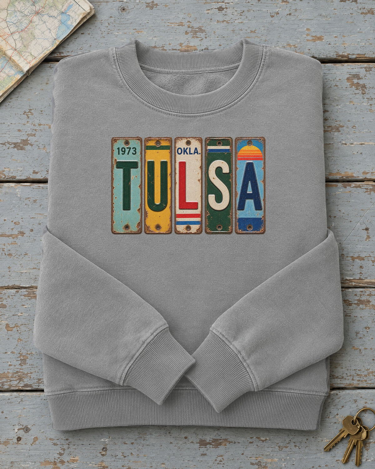 Tulsa, Oklahoma vintage license plate sweatshirt in Grey