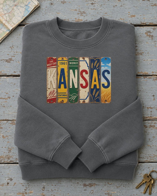 Kansas vintage license plate sweatshirt in Pepper