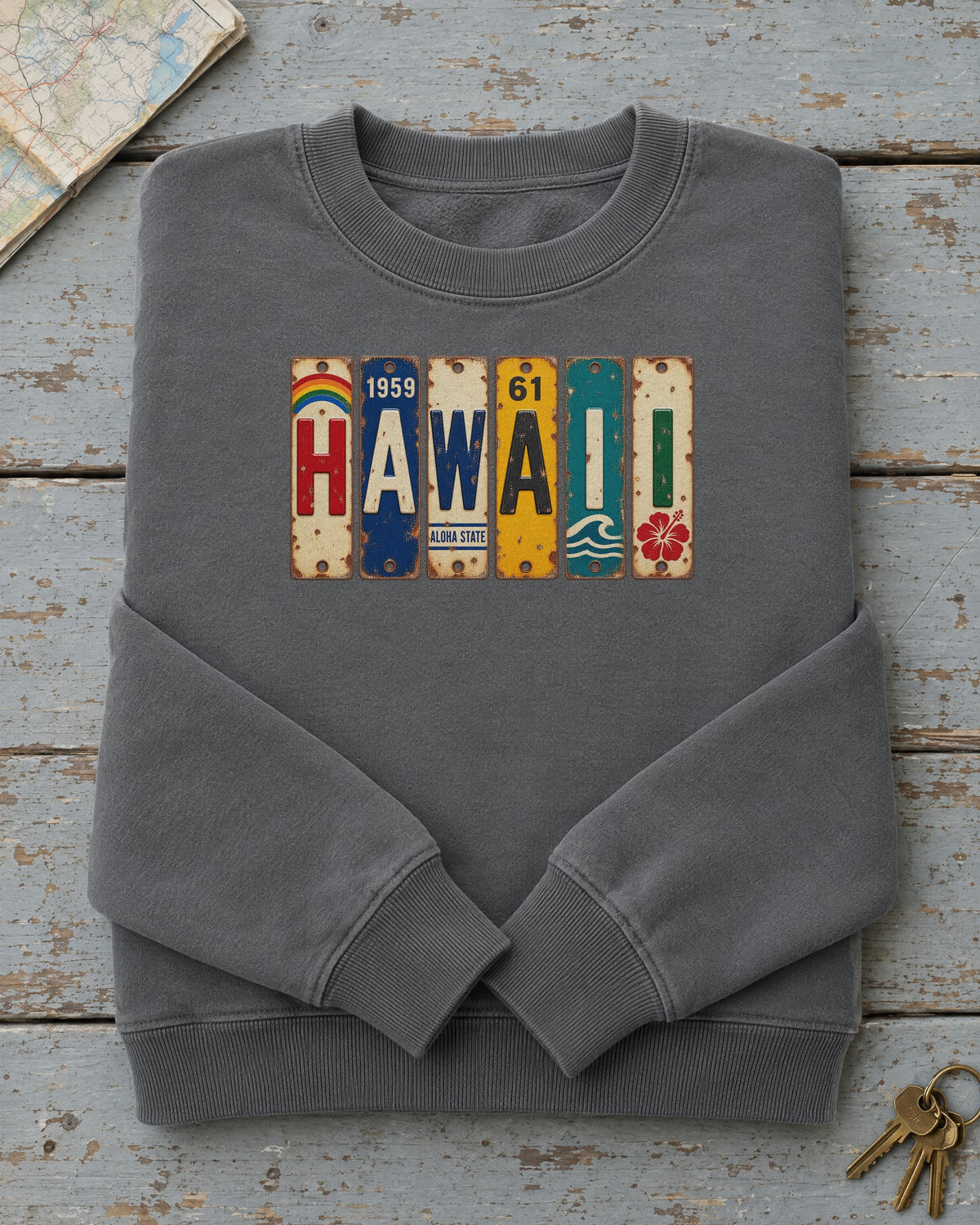 Hawaii vintage license plate sweatshirt in Pepper