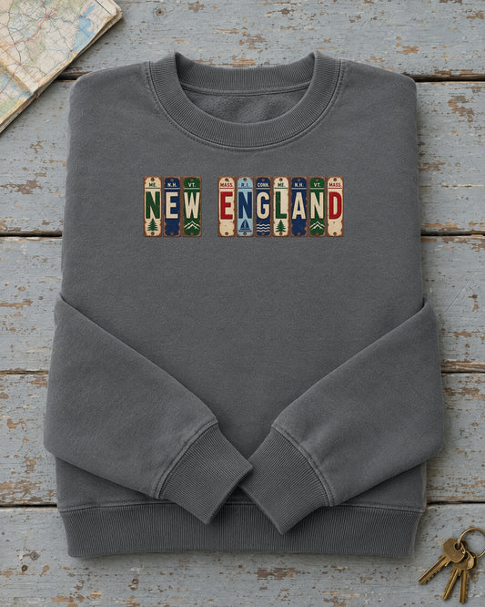 New England vintage license plate sweatshirt in Pepper