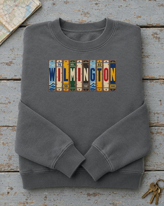 Wilmington, Delaware vintage license plate sweatshirt in Pepper