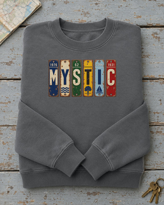 Mystic, Connecticut vintage license plate sweatshirt in Pepper