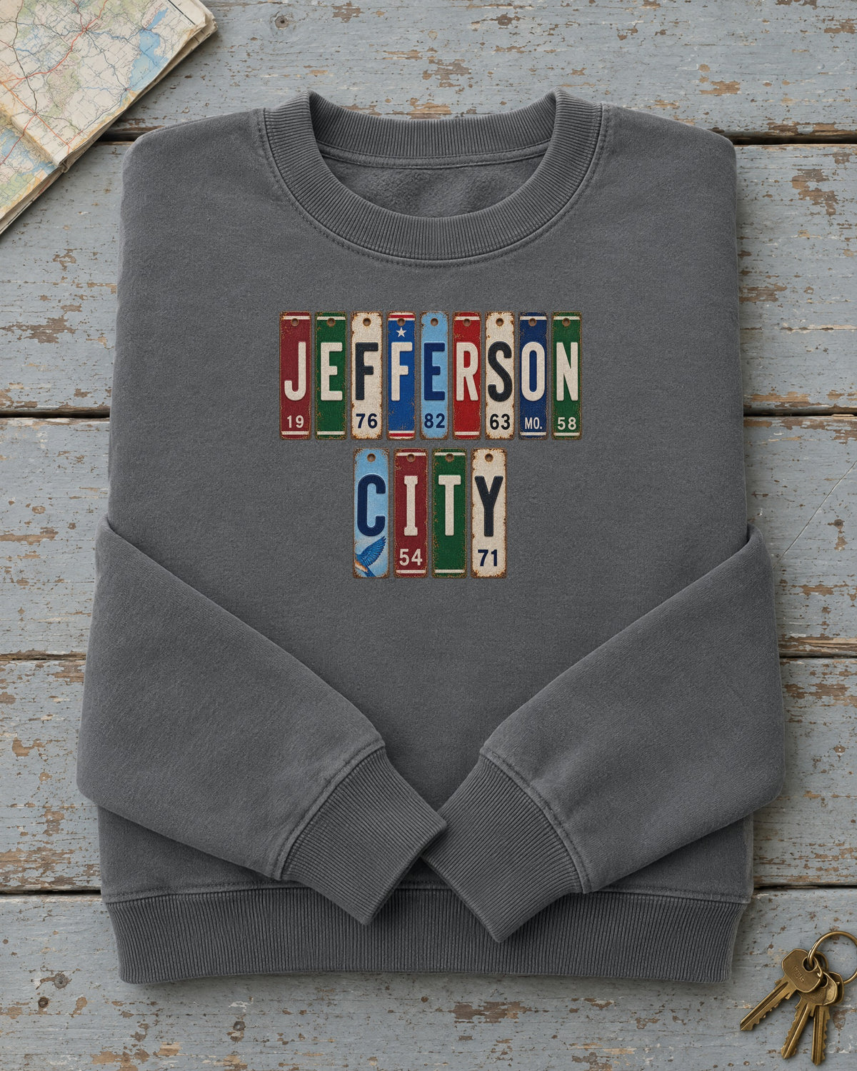 Jefferson City, Missouri vintage license plate sweatshirt in Pepper