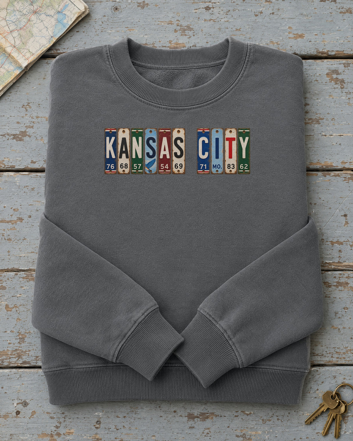 Kansas City, Missouri vintage license plate sweatshirt in Pepper