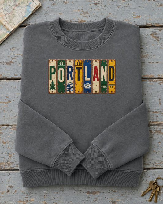 Portland, Oregon vintage license plate sweatshirt in Pepper