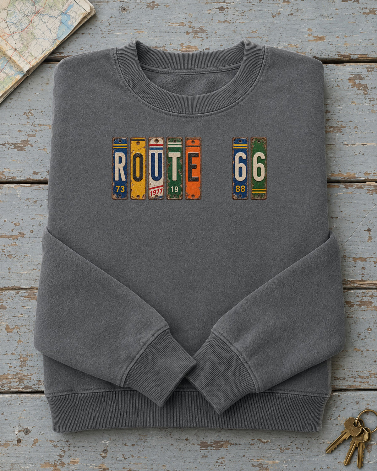 Route 66, Illinois vintage license plate sweatshirt in Pepper