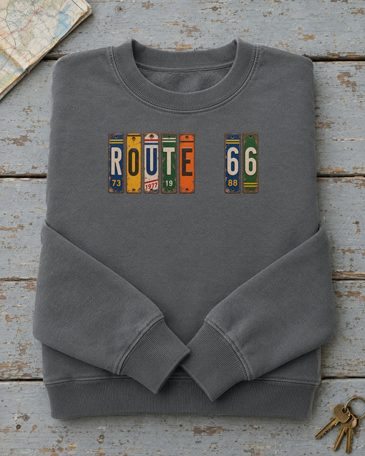 Route 66, Illinois vintage license plate sweatshirt in Pepper