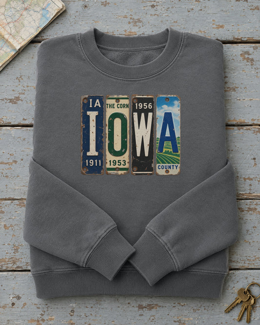 Iowa vintage license plate sweatshirt in Pepper