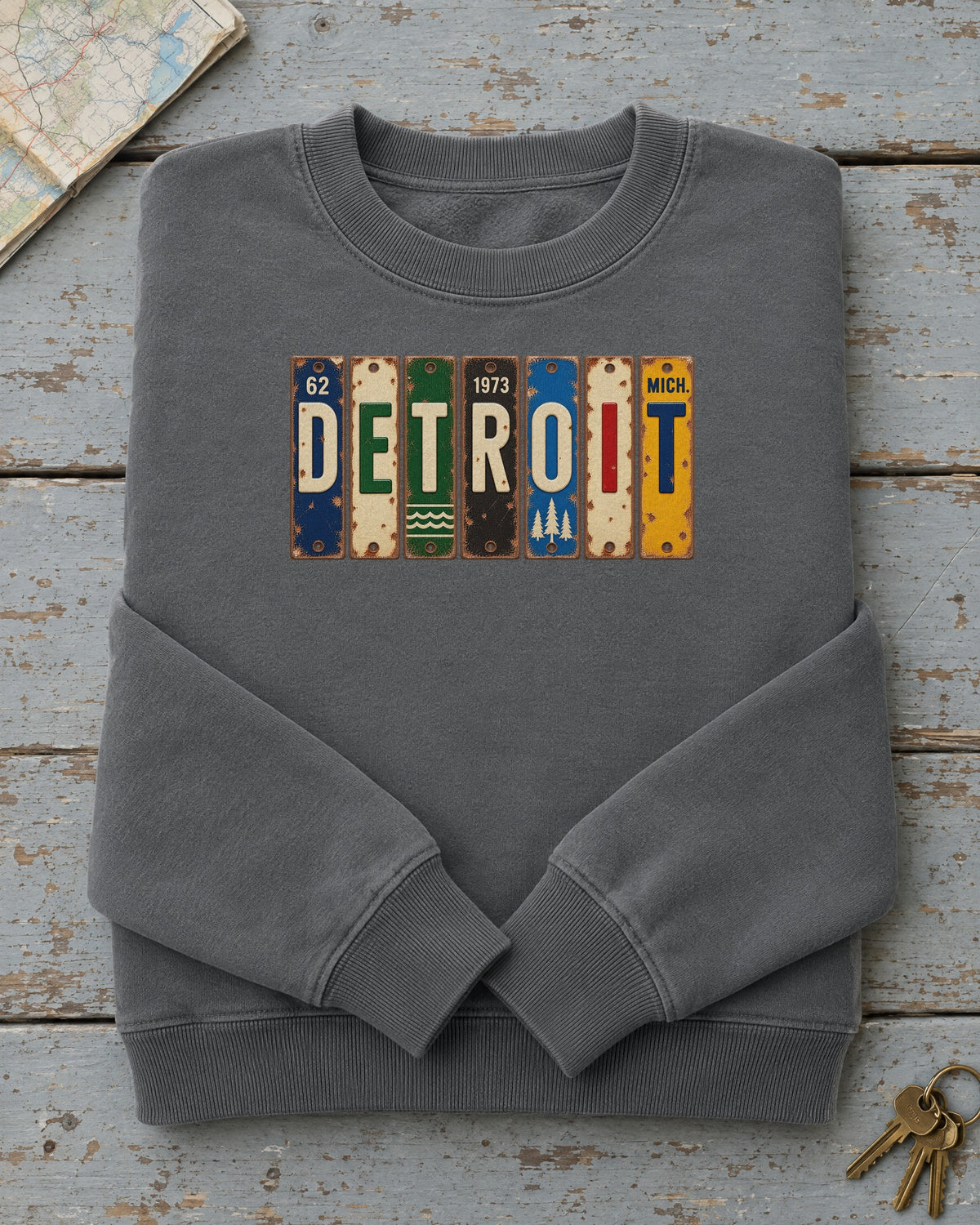 Detroit, Michigan vintage license plate sweatshirt in Pepper