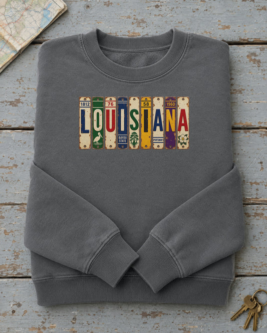 Louisiana vintage license plate sweatshirt in Pepper