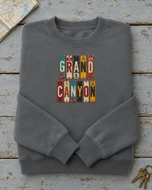 Grand Canyon, Arizona vintage license plate sweatshirt in Pepper