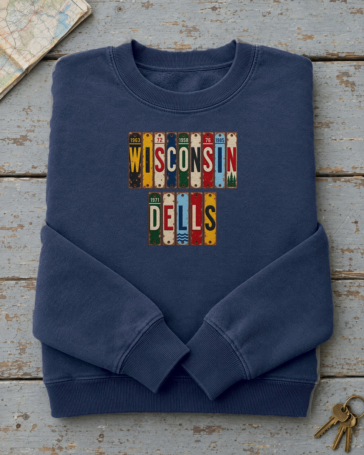 Wisconsin Dells, Wisconsin vintage license plate sweatshirt in True Navy