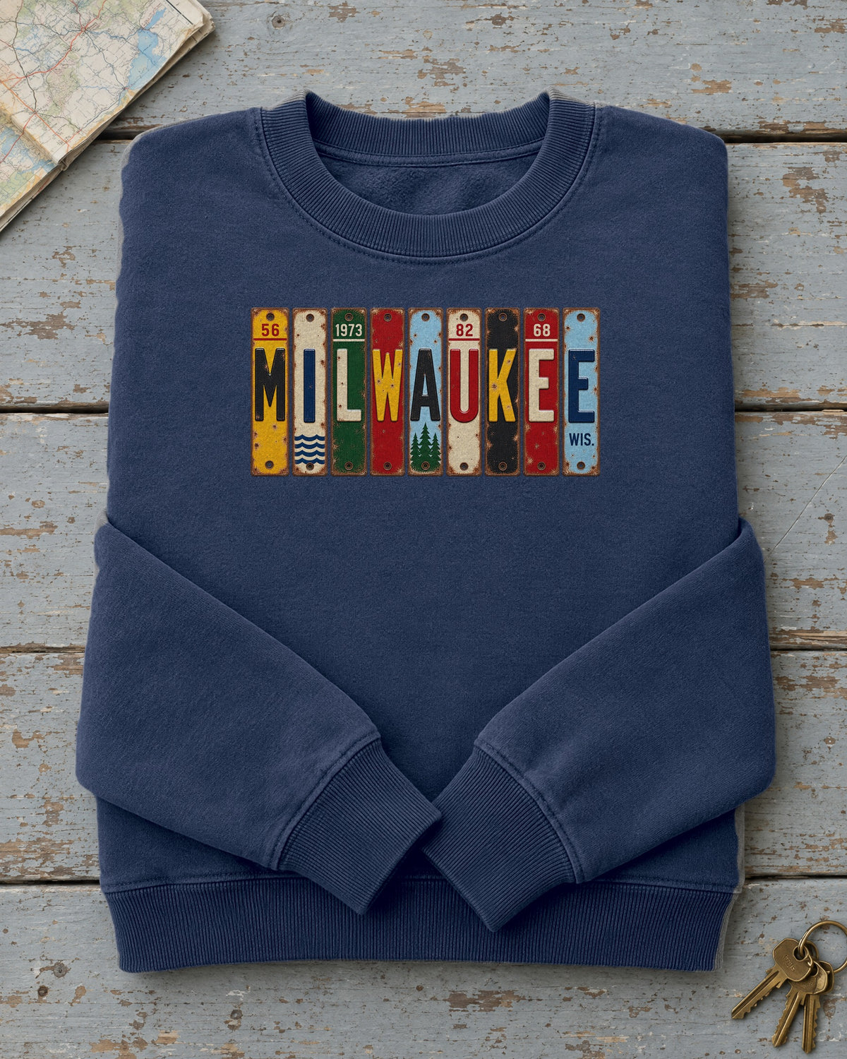 Milwaukee, Wisconsin vintage license plate sweatshirt in True Navy