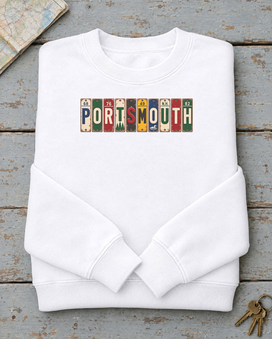 Portsmouth, New Hampshire vintage license plate sweatshirt in White