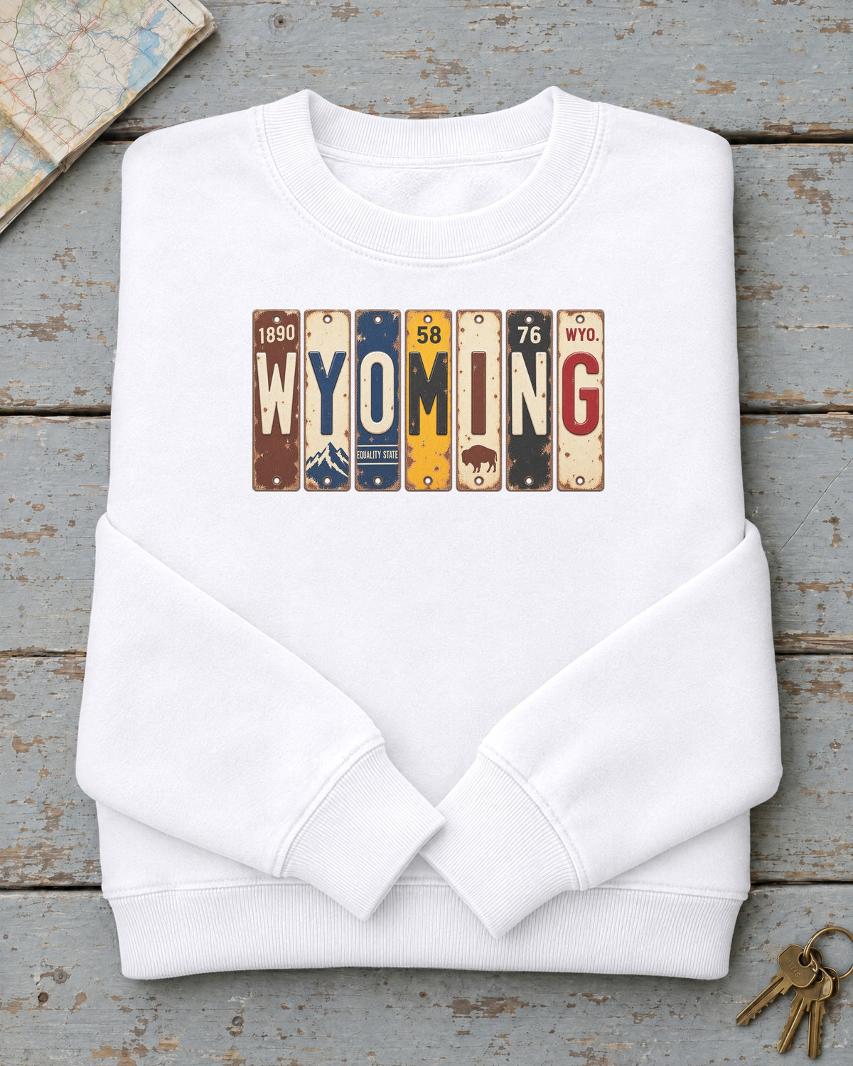Wyoming vintage license plate sweatshirt in White