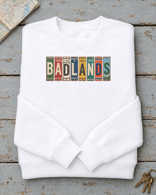 Badlands, South Dakota vintage license plate sweatshirt in White