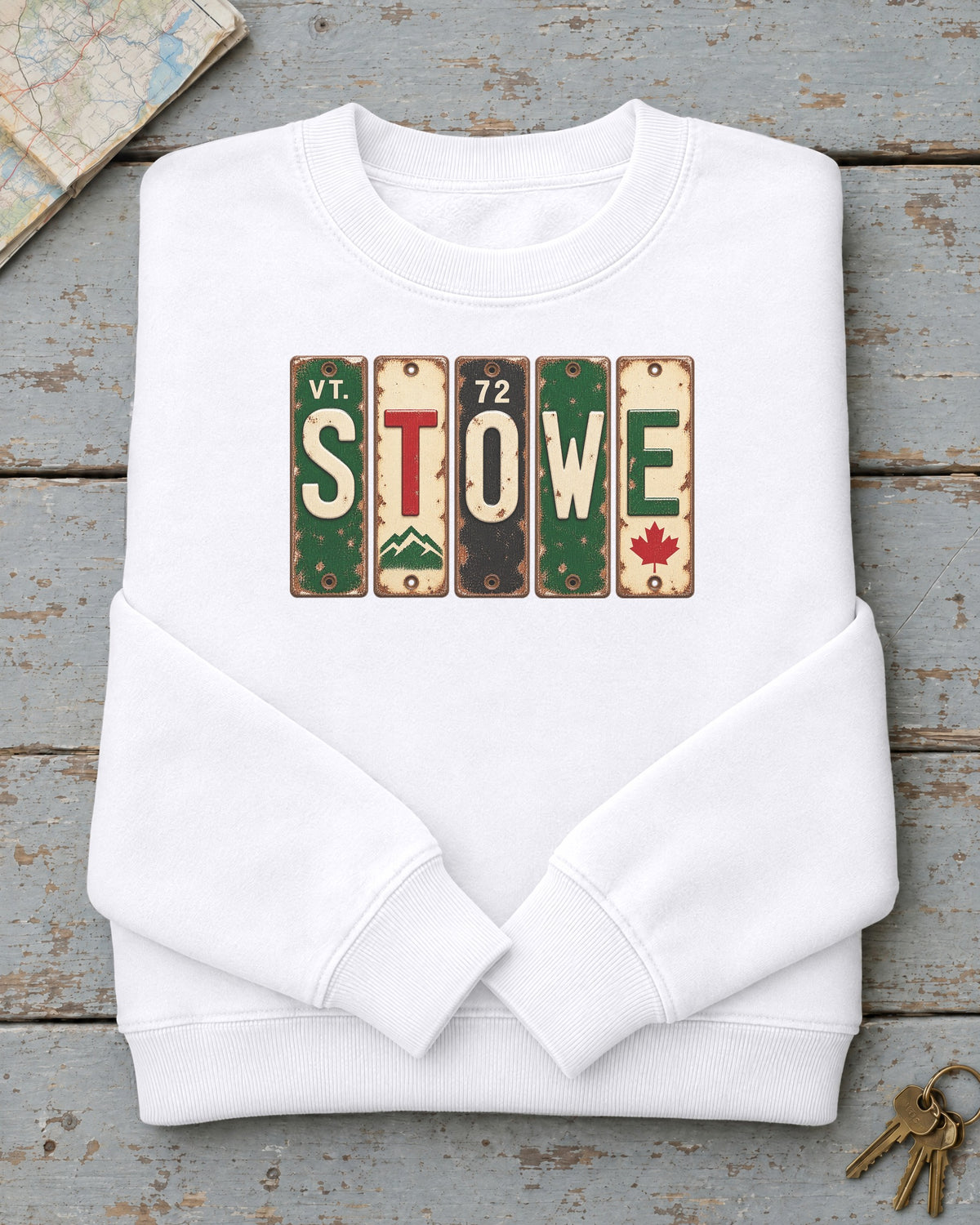 Stowe, Vermont vintage license plate sweatshirt in White