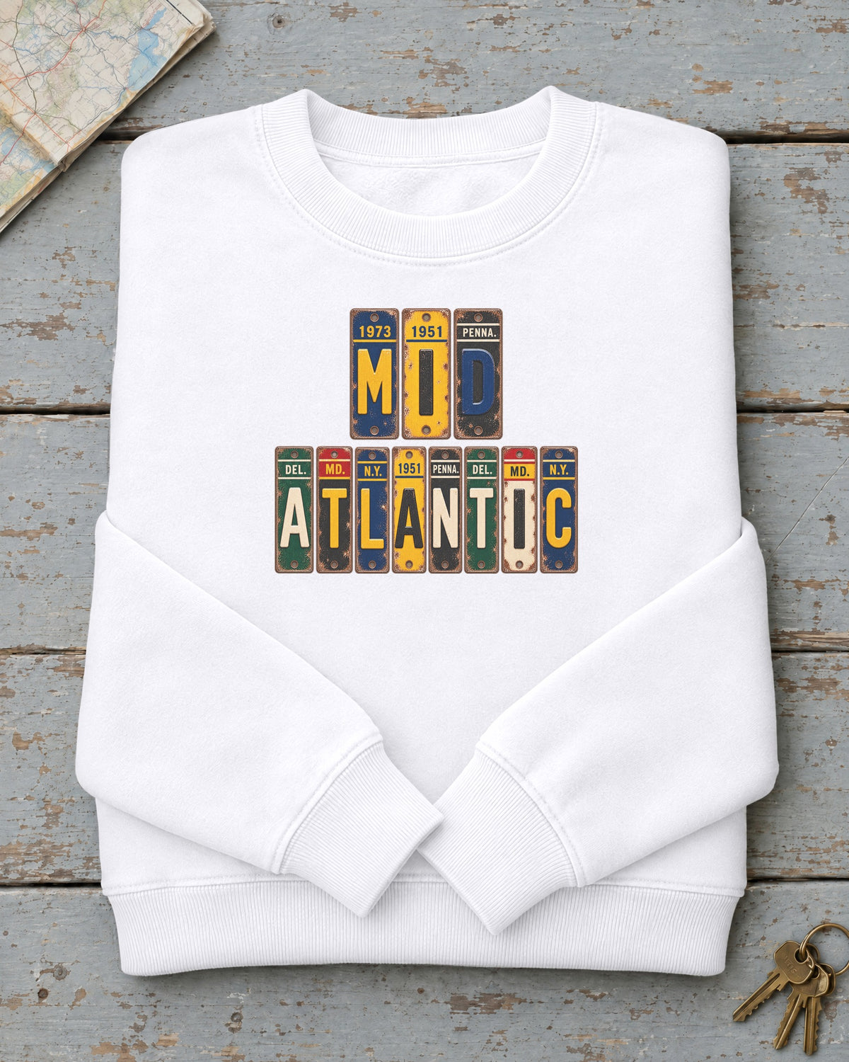 Mid-Atlantic vintage license plate sweatshirt in White