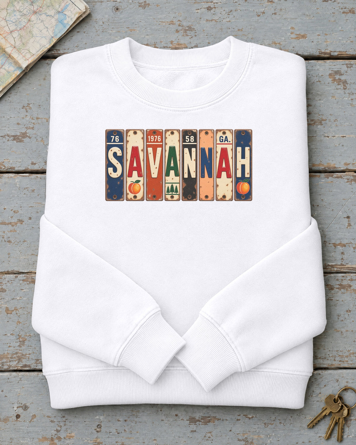 Savannah, Georgia vintage license plate sweatshirt in White