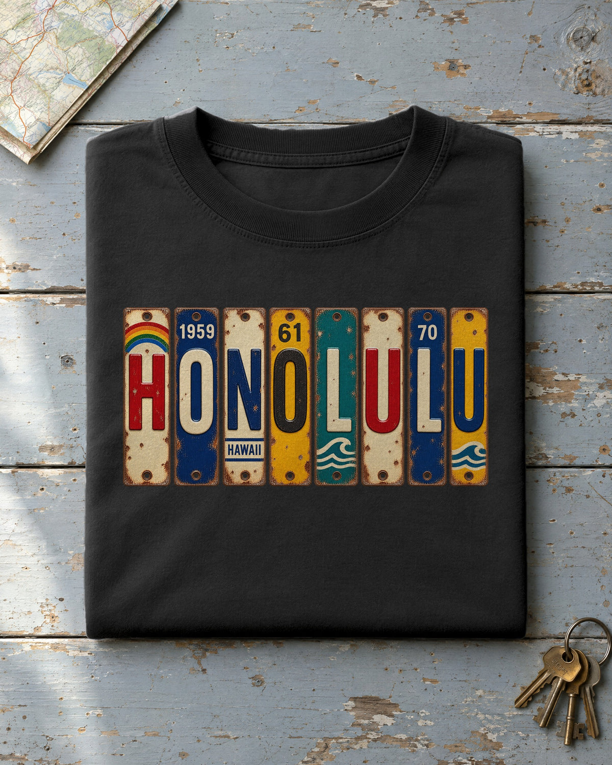 Honolulu, Hawaii vintage license plate t-shirt in Black