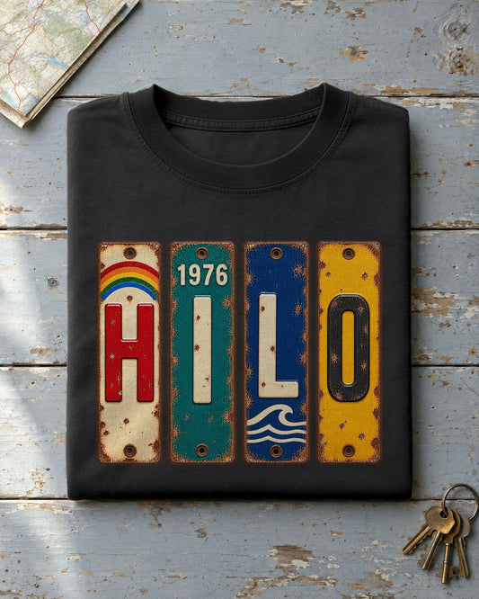 Hilo, Hawaii vintage license plate t-shirt in Black