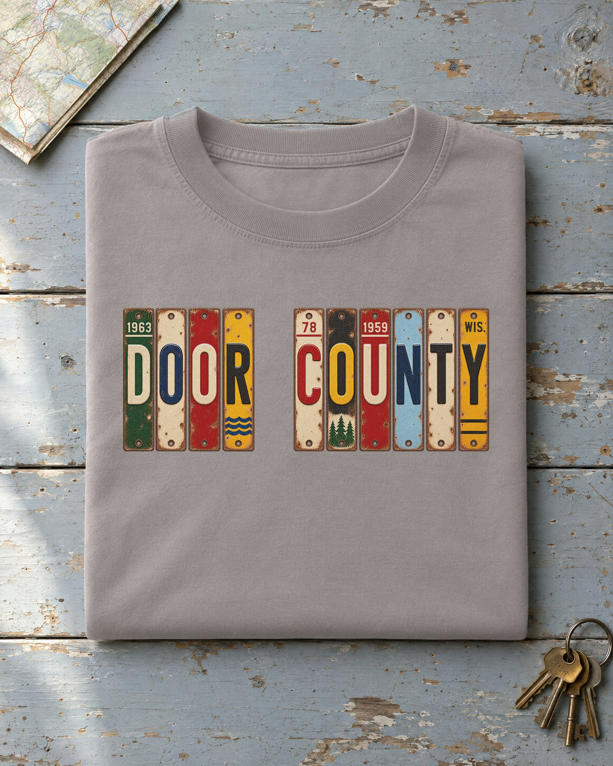 Door County, Wisconsin vintage license plate t-shirt in Grey