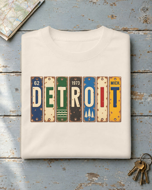 Detroit, Michigan vintage license plate t-shirt in Ivory