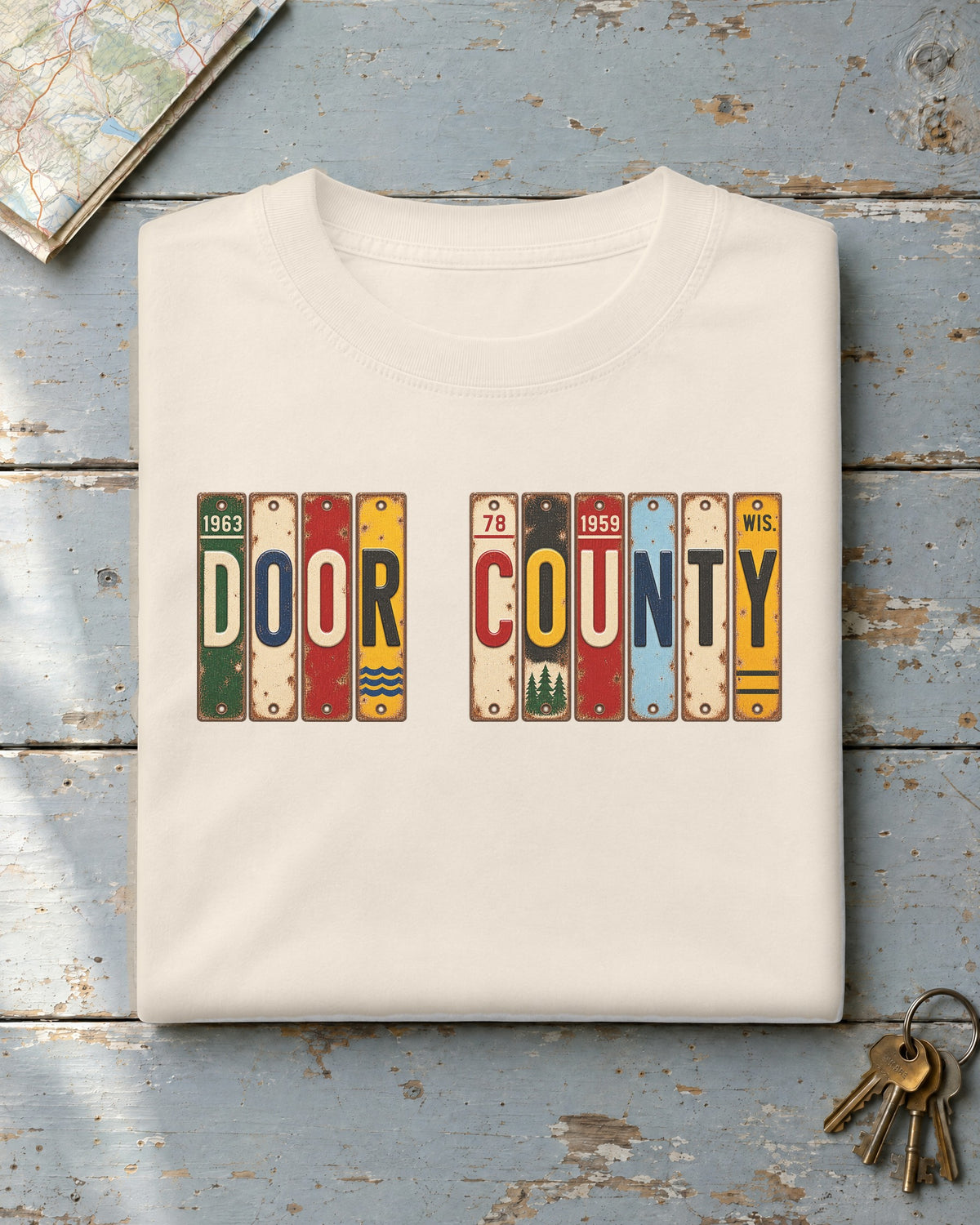 Door County, Wisconsin vintage license plate t-shirt in Ivory