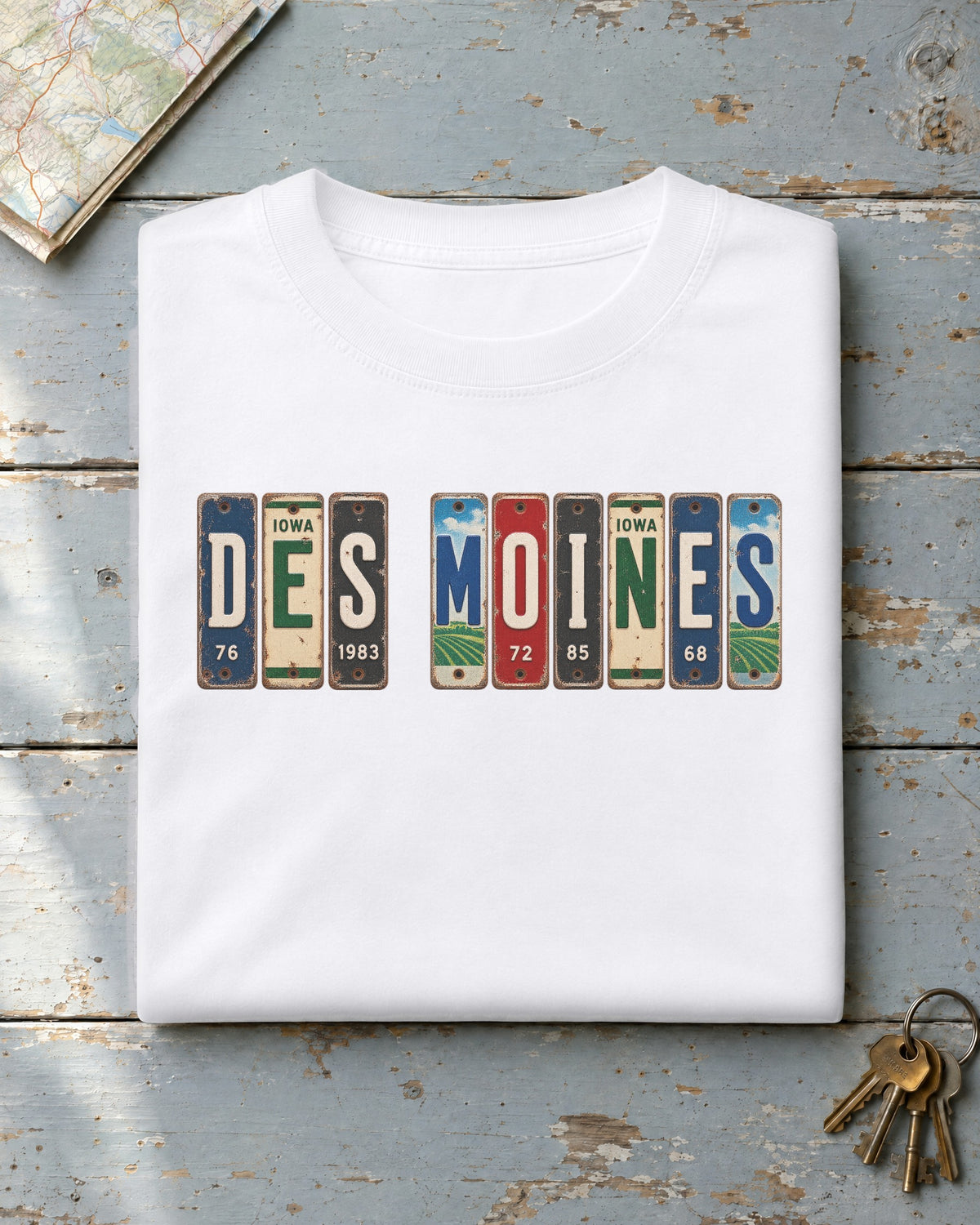 Des Moines, Iowa vintage license plate t-shirt in White