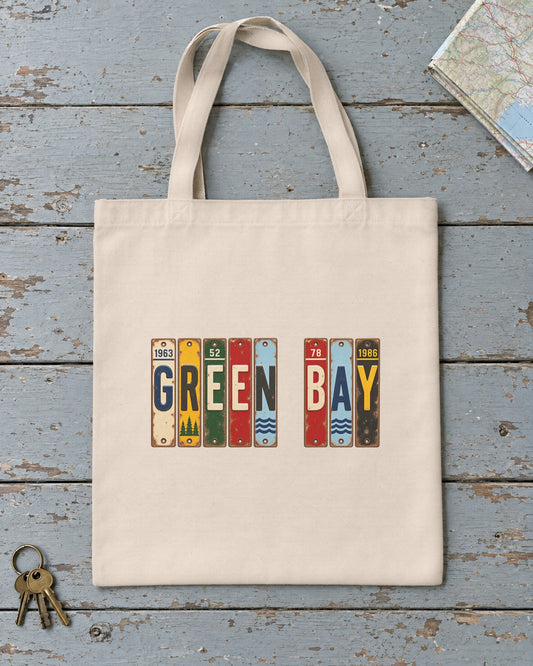 Green Bay, Wisconsin vintage license plate tote bag in Natural